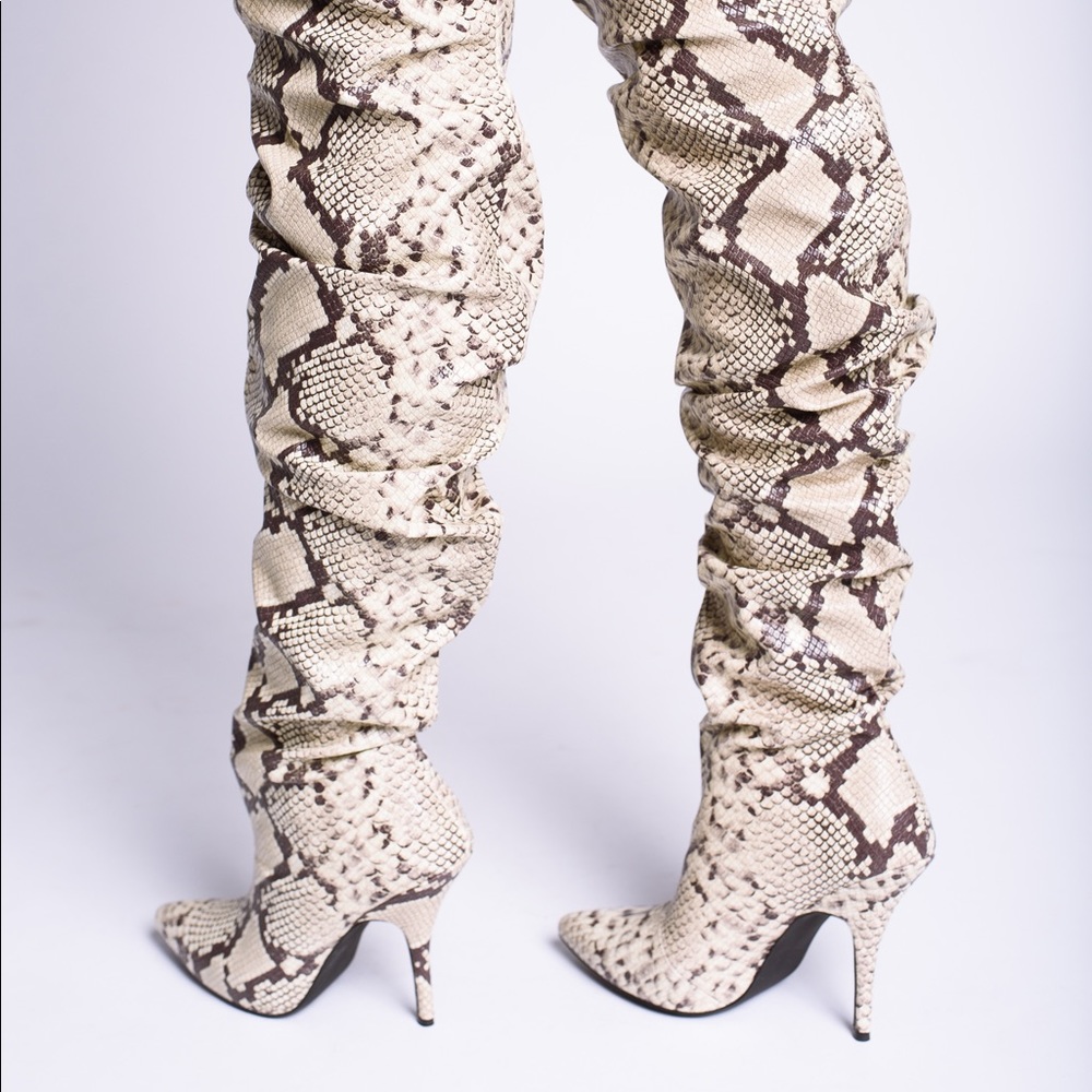 Vein 2.0 thigh high boots